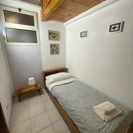 Caracalla Two Bedroom Apartment *